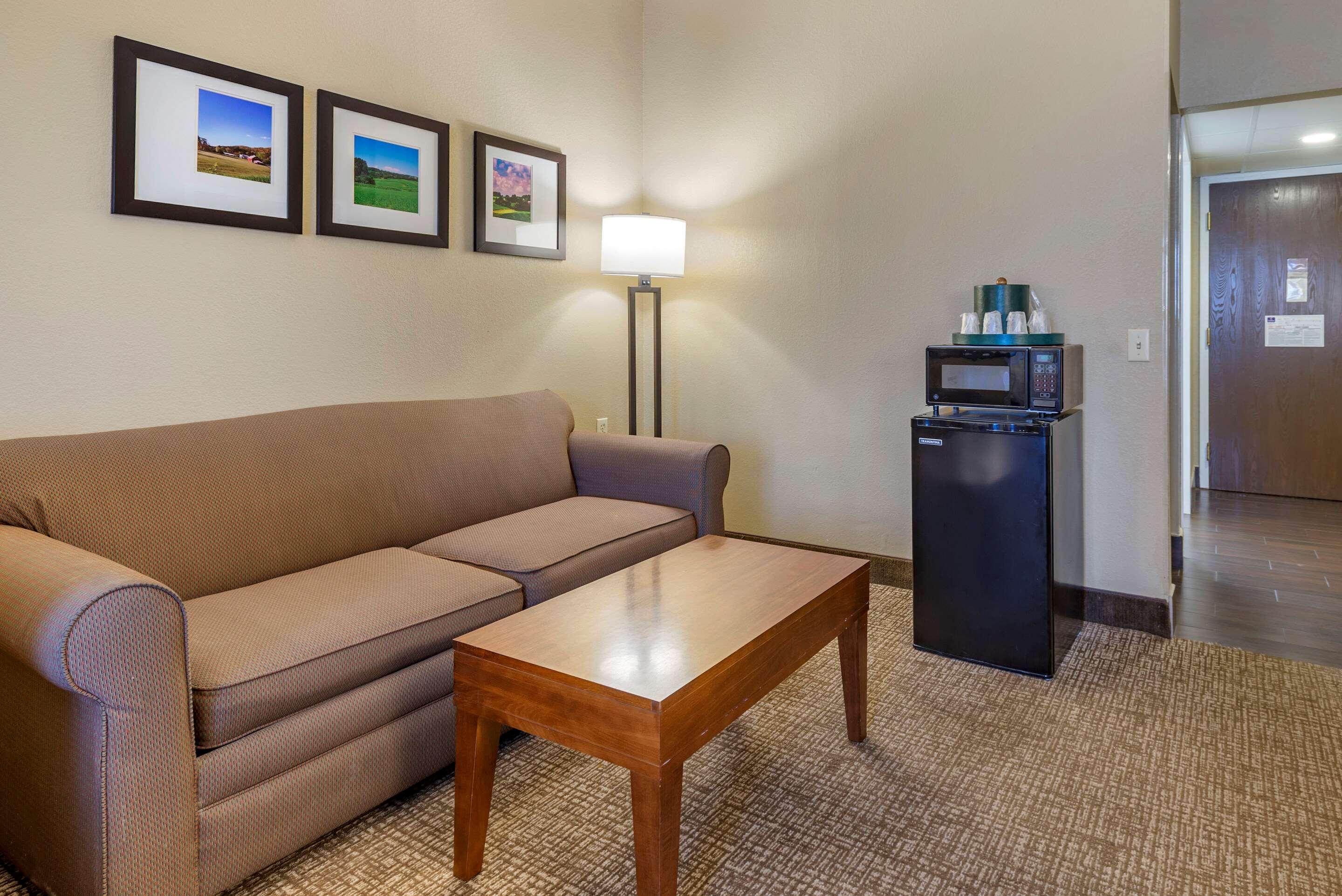 Comfort Suites Bethlehem Near Lehigh University And Lvi Airport Экстерьер фото