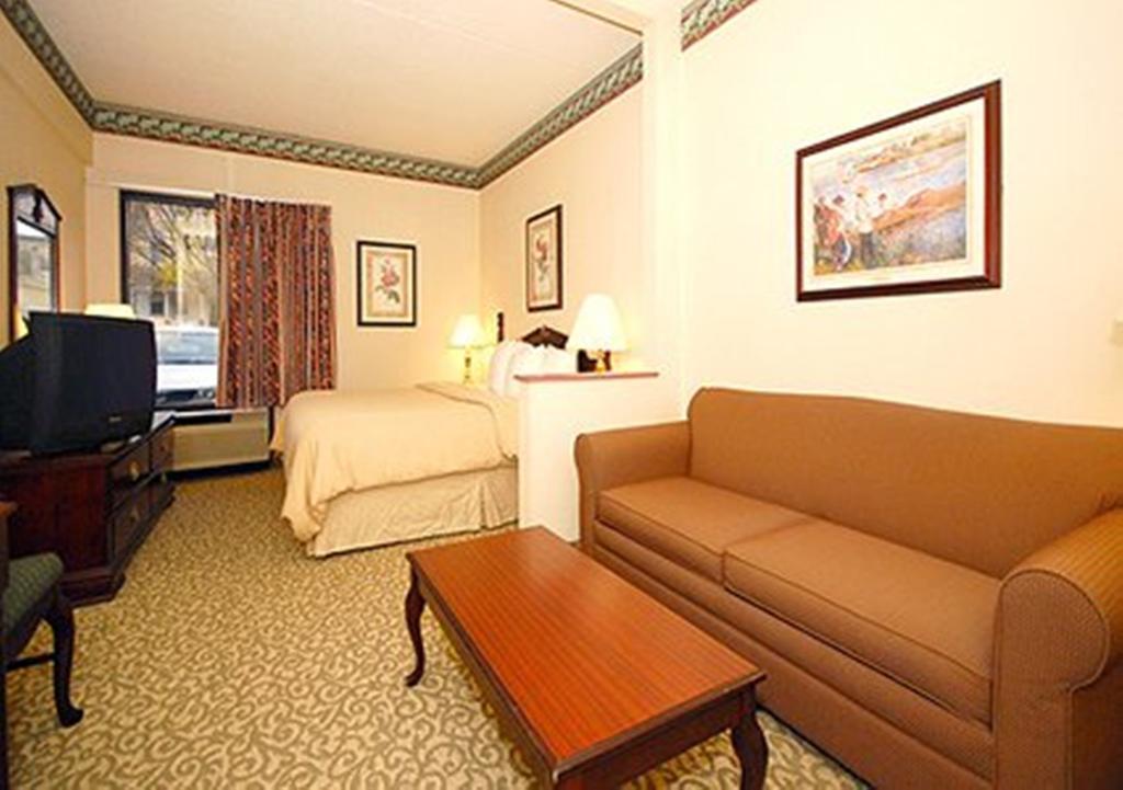 Comfort Suites Bethlehem Near Lehigh University And Lvi Airport Экстерьер фото